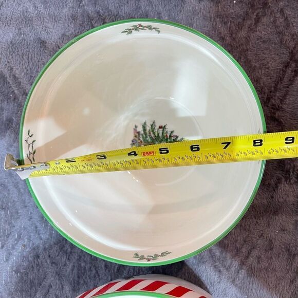 Spode Christmas Tree Peppermint Nesting Bowls set of 2 - Picture 8 of 10